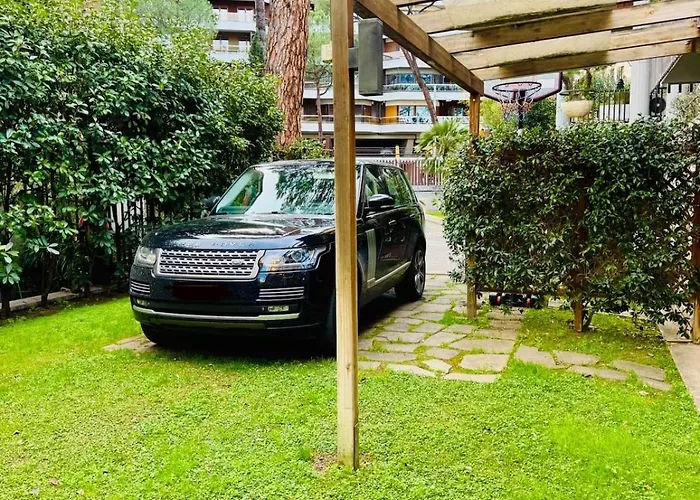 Monolocale Con Posto Auto E Grande Giardino Rome