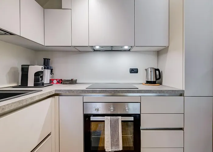 Appartement Monolocale Con Posto Auto E Grande Giardino *