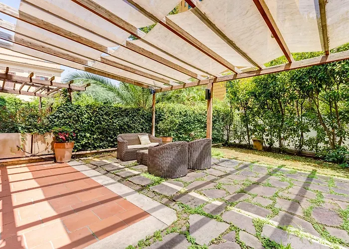Monolocale Con Posto Auto E Grande Giardino * Rome
